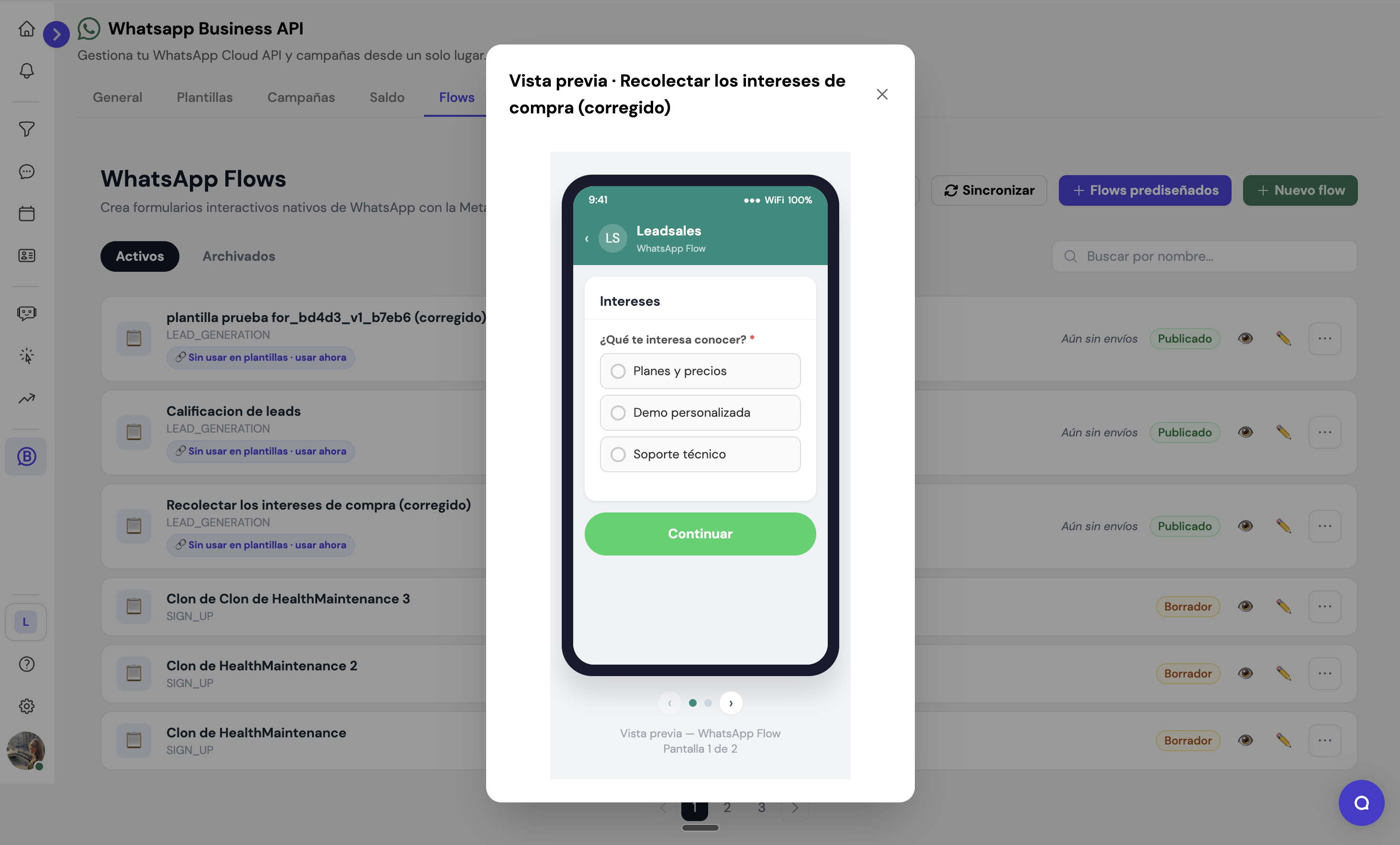 Vista previa real de un formulario de WhatsApp Flows que pregunta qué le interesa conocer al contacto: planes y precios, demo del producto o soporte técnico.