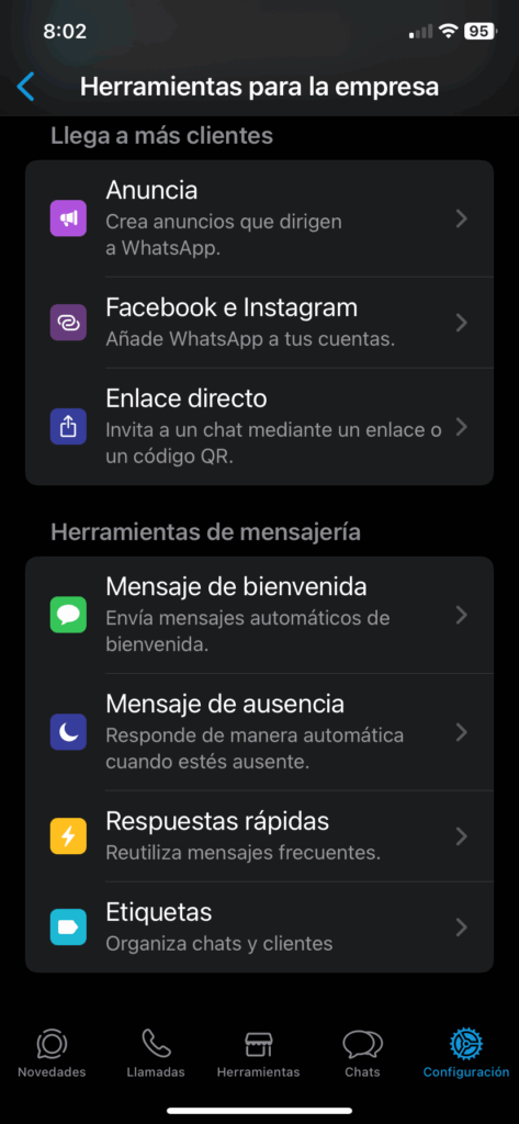 Menú de herramientas para la empresa en WhatsApp Business, con la opción Respuestas rápidas dentro de las herramientas de mensajería.