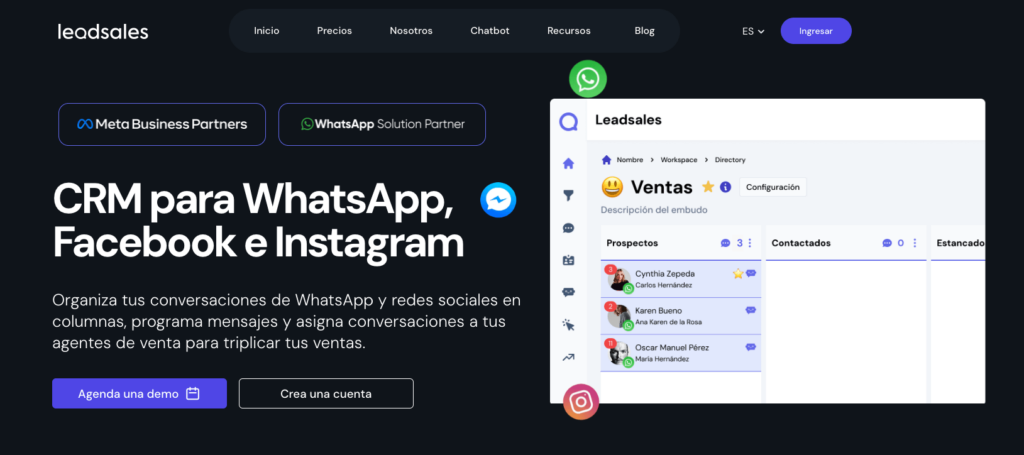 Página de inicio de Leadsales en modo oscuro con el mensaje "CRM para WhatsApp, Facebook e Instagram" y una captura del embudo de ventas con las columnas Prospectos, Contactados y Estancados.