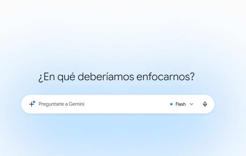 Pantalla principal de Gemini con campo para escribir consultas